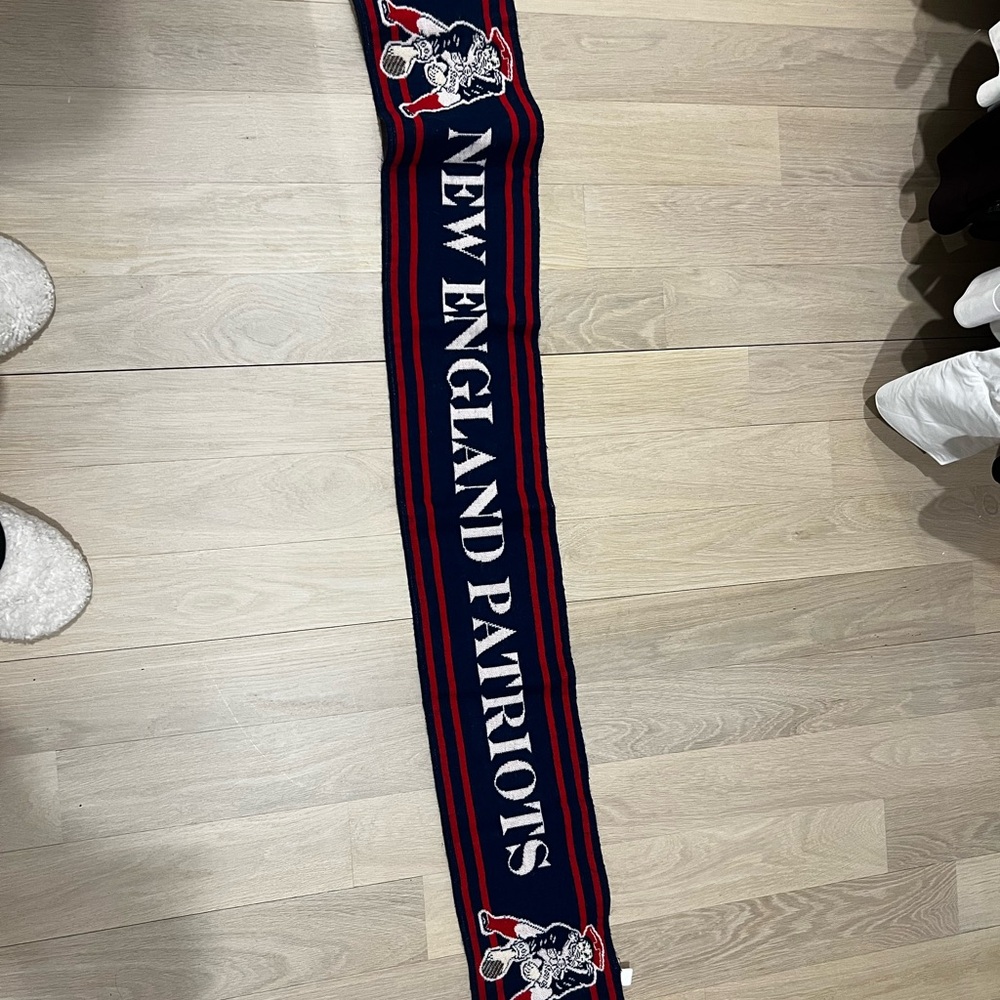 Unisex New England Patriots Scarf - Navy and Red